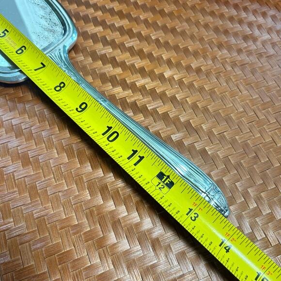 Vintage Wallace Silverplate Hand Mirror – Art Deco Vanity Mirror with Etched “E” - Picture 13 of 14